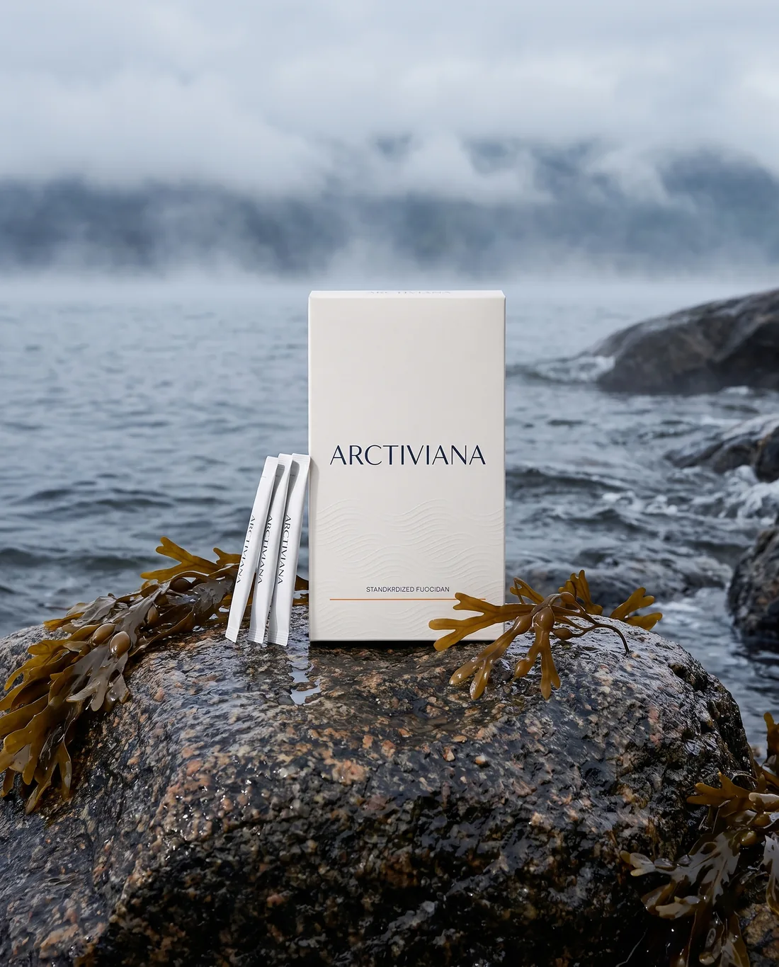 Коробка Arctiviana и саше на светлом камне